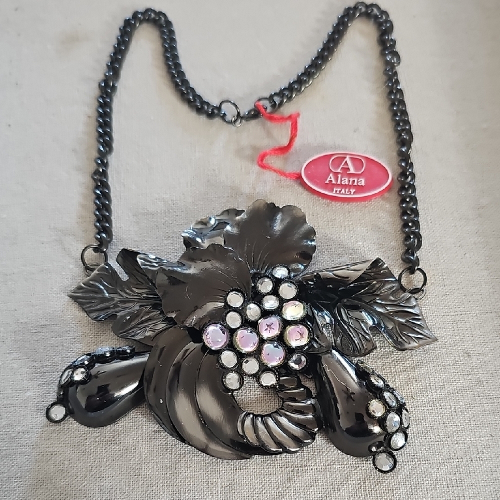 Vintage Alana Fashion Necklace